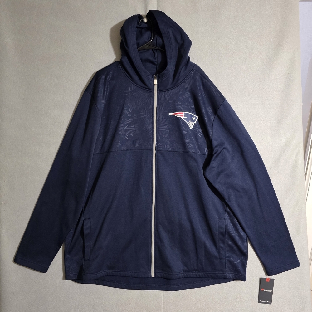 NWT Fanatics New England Patriots Full Zip Lightweight Hooded Jacket Size 4XL